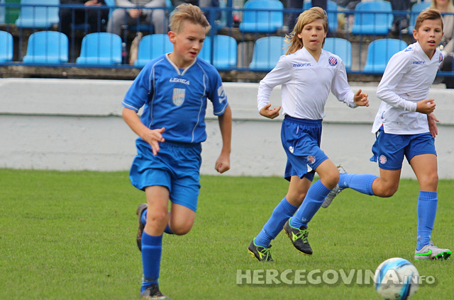 Mlađi pioniri i juniori Hajduka uvjerljivi u Metkoviću