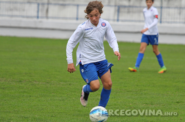 Mlađi pioniri i juniori Hajduka uvjerljivi u Metkoviću