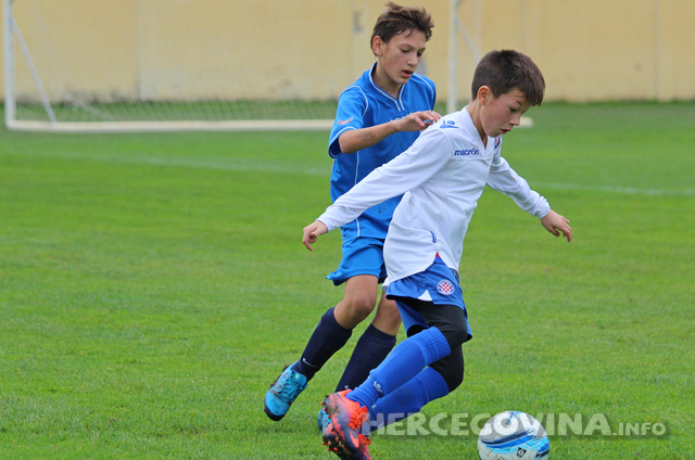 Mlađi pioniri i juniori Hajduka uvjerljivi u Metkoviću