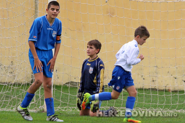 Mlađi pioniri i juniori Hajduka uvjerljivi u Metkoviću