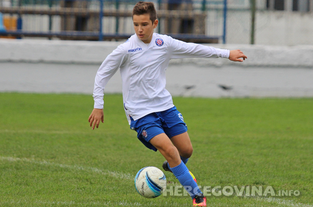 Mlađi pioniri i juniori Hajduka uvjerljivi u Metkoviću