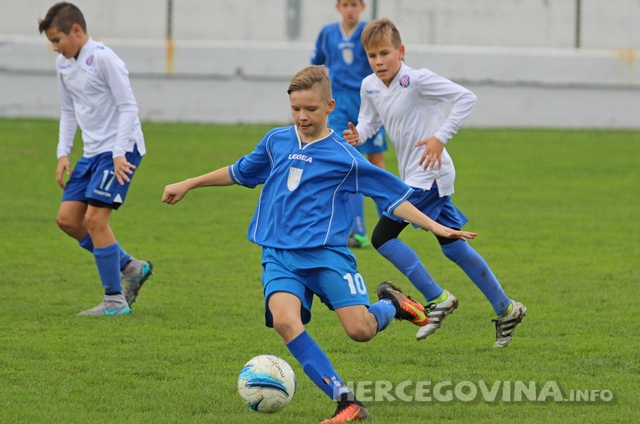 Mlađi pioniri i juniori Hajduka uvjerljivi u Metkoviću
