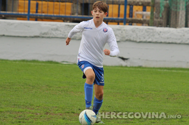 Mlađi pioniri i juniori Hajduka uvjerljivi u Metkoviću