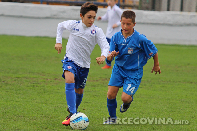 Mlađi pioniri i juniori Hajduka uvjerljivi u Metkoviću