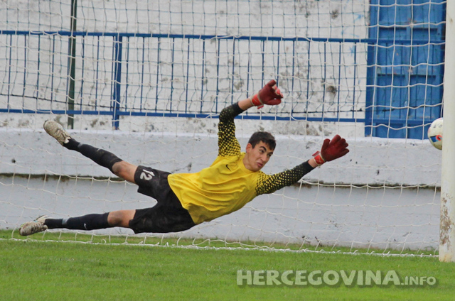 Mlađi pioniri i juniori Hajduka uvjerljivi u Metkoviću