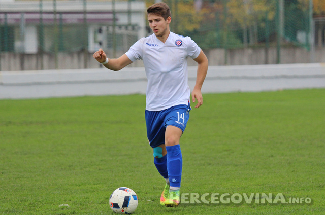 Mlađi pioniri i juniori Hajduka uvjerljivi u Metkoviću