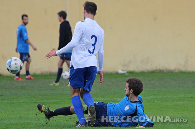 Mlađi pioniri i juniori Hajduka uvjerljivi u Metkoviću