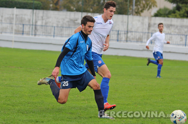 Mlađi pioniri i juniori Hajduka uvjerljivi u Metkoviću