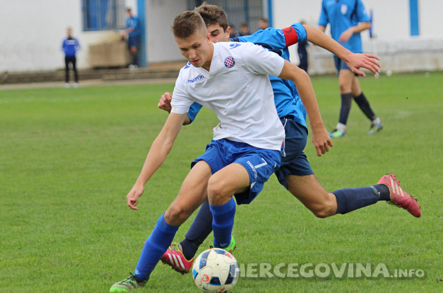 Mlađi pioniri i juniori Hajduka uvjerljivi u Metkoviću