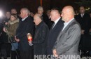 Mostar: Polaganje vijenaca u spomen hrvatskim braniteljima ispred Hrvatskog doma hercega Stjepana Kosače