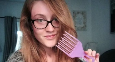 Kosu nije prala šamponom više od godinu dana, evo što se dogodilo!