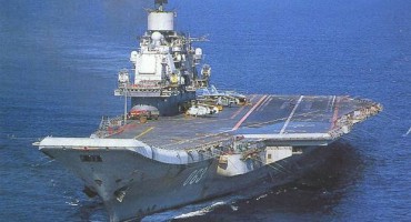 Ruski nosač zrakoplova Admiral Kuznjecov pokazuje svoju snagu