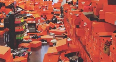 Građani demolirali 'Nike' trgovinu