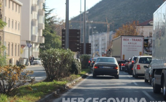 Mostar: Zbog radova velike gužve na Bulevaru