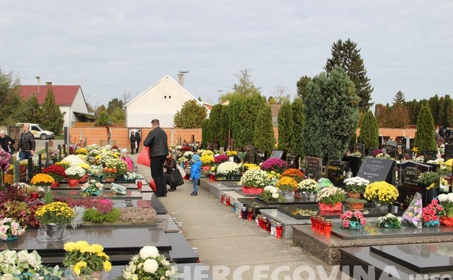 Svi sveti, blagdan svi sveti, Vinkovci, blagdan svi sveti, Svi sveti