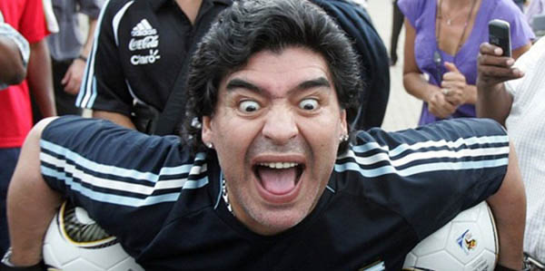 Maradona najavio da će tužiti proizvođača popularne igrice PES! 