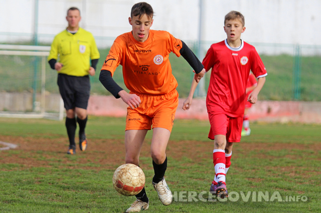 Pioniri Splita slavili protiv GOŠK-a (KG), kadeti GOŠK-a u posljednjoj minuti osvojili bod