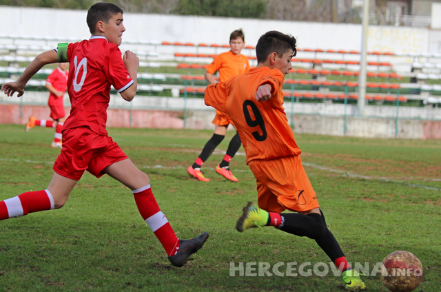 Pioniri Splita slavili protiv GOŠK-a (KG), kadeti GOŠK-a u posljednjoj minuti osvojili bod