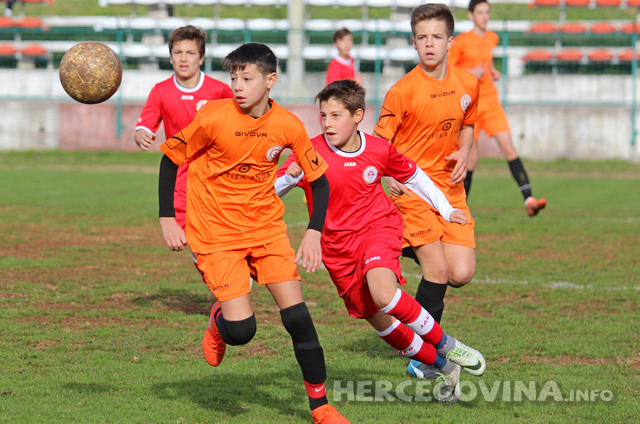 Pioniri Splita slavili protiv GOŠK-a (KG), kadeti GOŠK-a u posljednjoj minuti osvojili bod