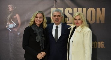 Mostar: Revijama modnih brendova otvorena prva večer Fashion Arene