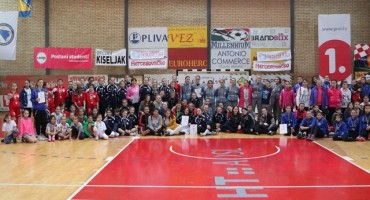 HŽRK Zrinjski, Božićni turnir