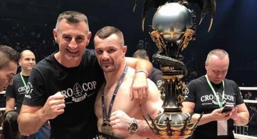 Hvala vam svima, pobjedu poklanjam sinu Ivanu