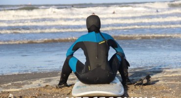 Kitesurfing, Skakanje i surfanje zmajem, kitesurfer 