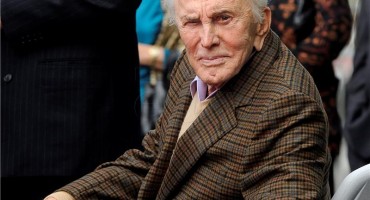 Kirk Douglas i u stotoj zaljubljen u svoju srodnu dušu
