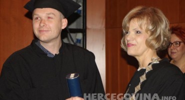 Pogledajte dodjelu diploma prvostupnicima i magistrima prava Sveučilišta u Mostaru