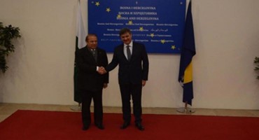 Božićno drvo u Sarajevu misteriozno nestalo