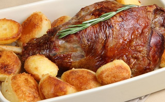 Sočna janjetina s krumpirom ,  janjetina s krumpirom 