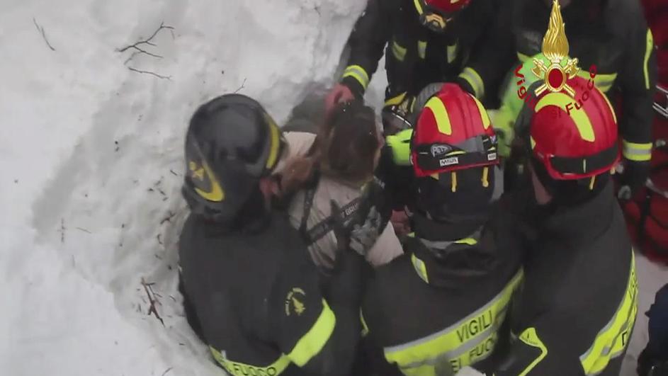Čudo u Italiji: Uspjeli su spasiti svu djecu iz zatrpanog hotela
