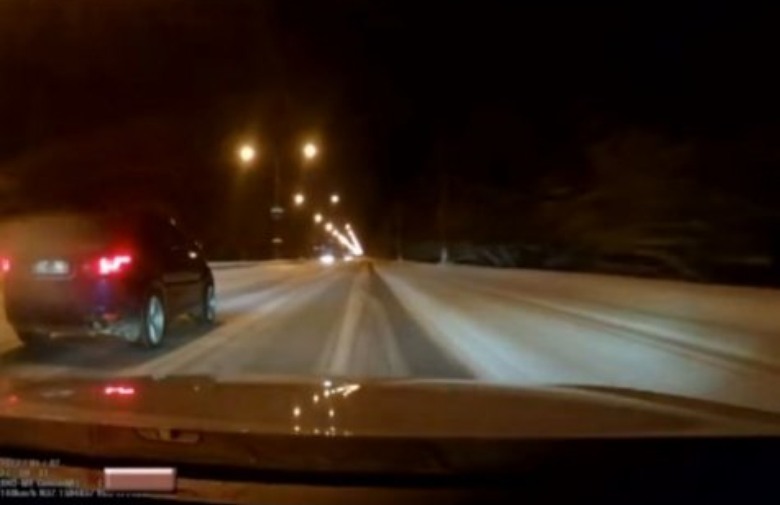 Roditelji troje djece poginuli u utrci između semafora
