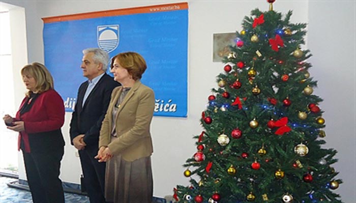 novčana pomoć