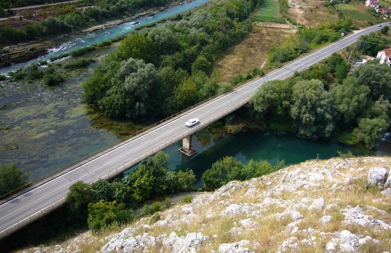 Hercegovinu ne čine samo kamen i krš, tu su i plodna područja bogata vodom, rijekama, umjetnim i prirodnim jezerima