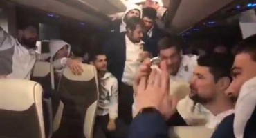 Neopisivo: Ludnica u autobusu  rukometaša Hrvatske