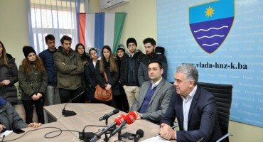 Vlada HNŽ, stipendije