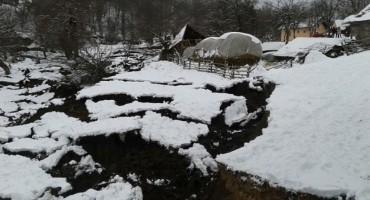 Drama u bh. selu: Ogromno klizište guta kuće