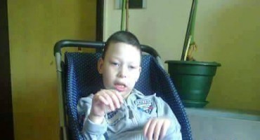 Mostar: Pomozimo teško bolesnom dječaku Andiju Milasu