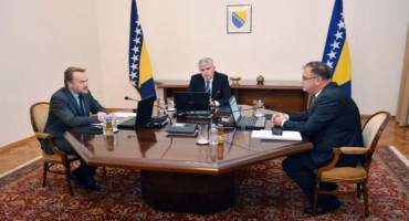 Bez odluke o sudjelovanju OSBiH na danu RS