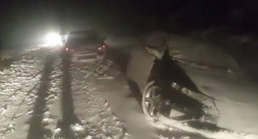 Snježna mećava zarobila djecu