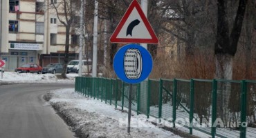 snijeg na cesti