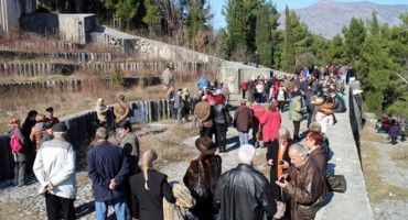 Na obilježavanje Dana oslobođenja Mostara došao s teleskopskom palicom