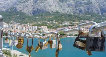 mostarac bez dlake na jeziku 