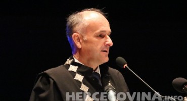 Govor dekana prof.dr.sc. Maria Vasilja na svečanoj promociji Fakulteta prirodoslovno-matematičkih i odgojnih znanosti