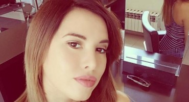 Nives Celzijus pokazala bujne grudi, fanovi joj rekli da izgleda kao transeksualac!