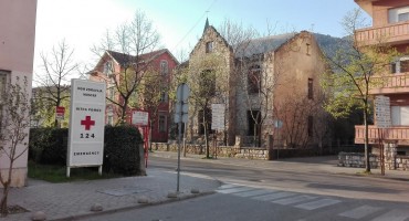 krađa, Mostar, Dom zdravlja Mostar, parking