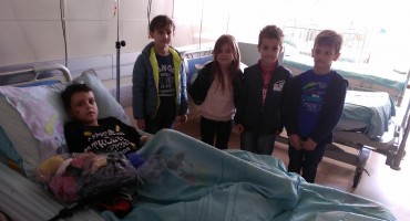 Dječak tješi druge pacijente: ‘Ne bojte se, ja sam preživio eksploziju’