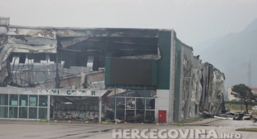 Bingo izgorio zbog kvara na produžnoj utičnici!