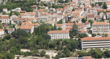 IMOTSKA OPORBA UPOZORAVA: Vlast koja nema vizije i znanja mora se promjeniti